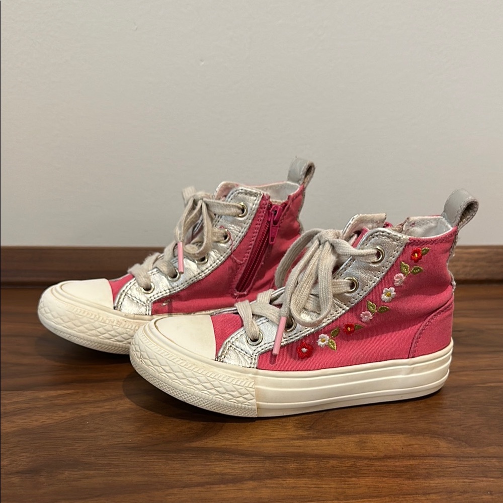 Pink Mini Boden High-Top Kids Shoes with Floral Embroidery